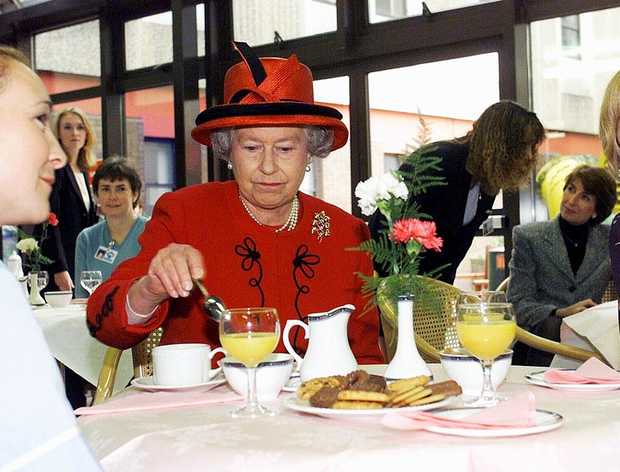Take a risk Deliberately Incite 7 alimente care au ajutat-o pe regina Elisabeta să trăiască 93 de ani |  Bihor News